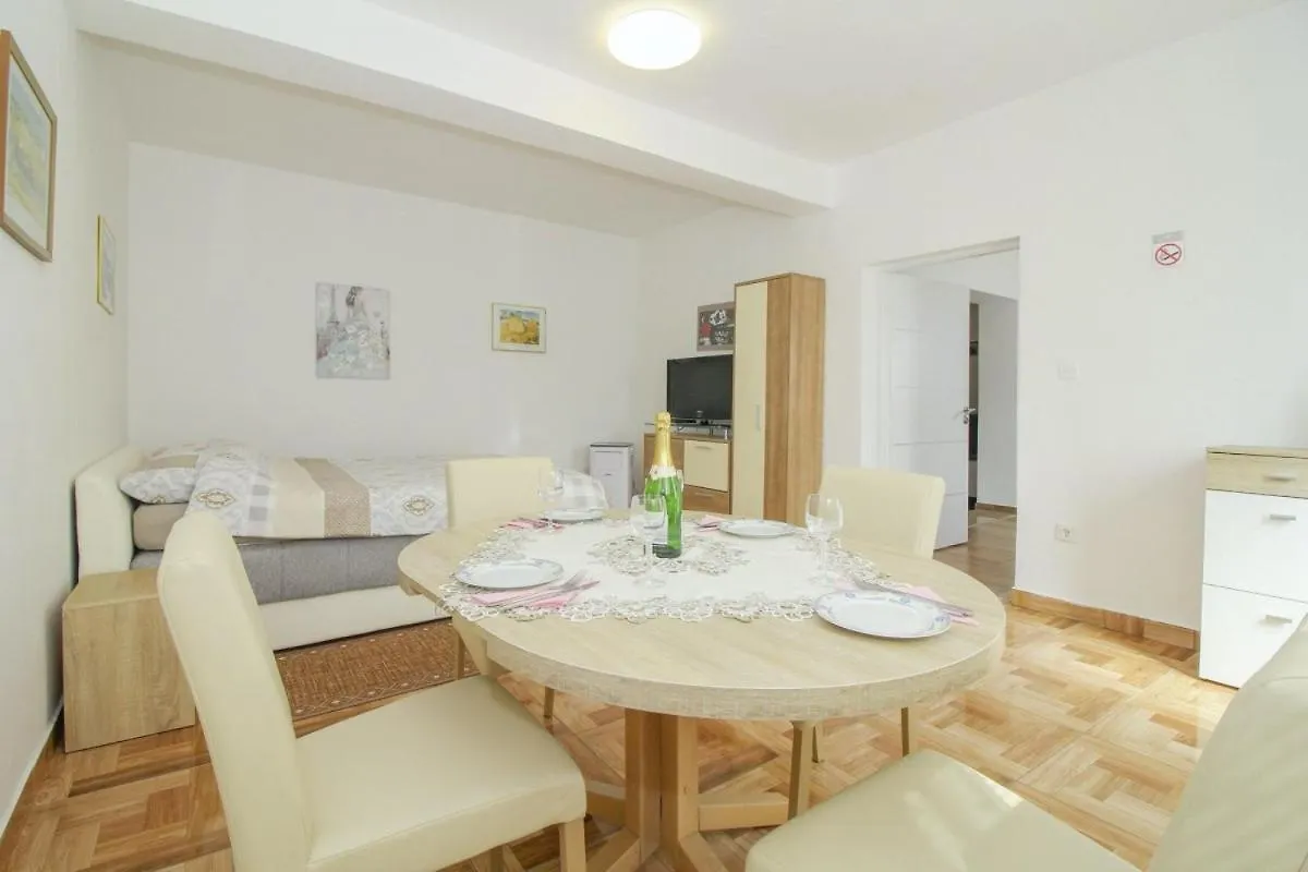 Villa Paradiso In Plomin - Istrien Guest house